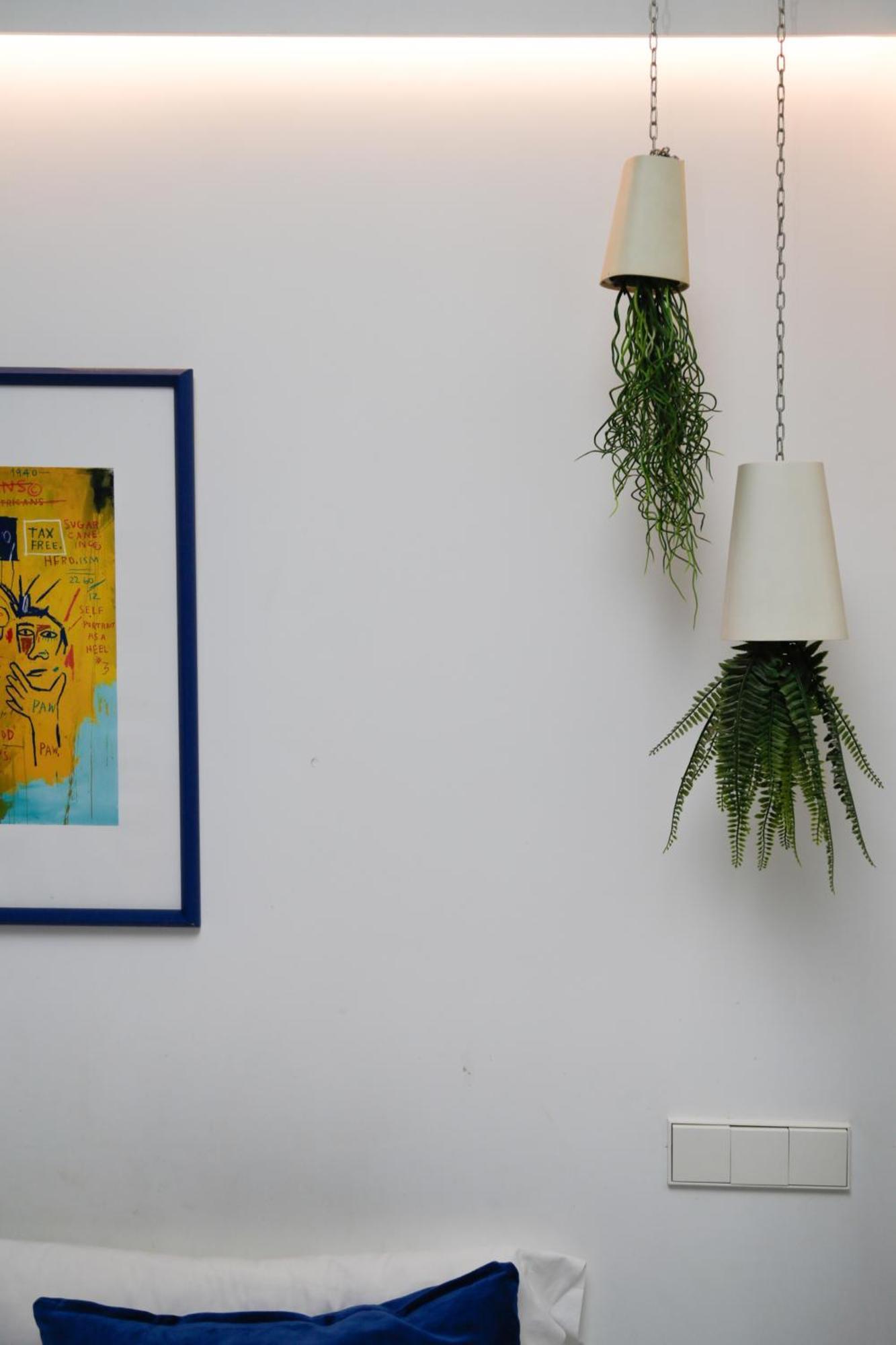 Apartment Industrial Loft & Private Courtyard Acacias Madrid